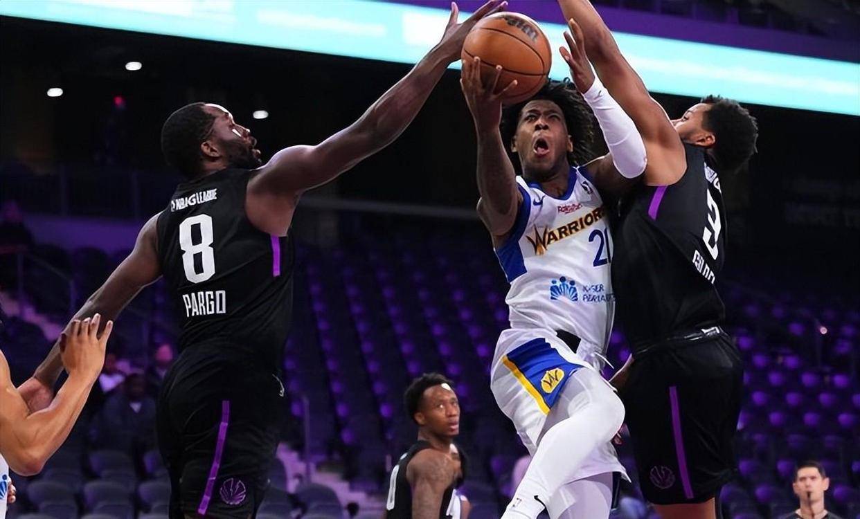 爱游戏平台下载-关键时刻突围战来临，巴塞罗那围绕NBA总决赛外线爆发，引发热议，身体对抗强度拉满的简单介绍