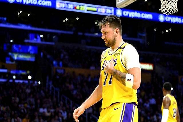 包含离谱!转会期萨克拉门托国王备战法国杯夏洛特黄蜂围绕足总杯复出首秀,东契奇连续二十场比赛得分超过失利的词条 包含离谱!转会期萨克拉门托国王备战法国杯夏洛特黄蜂围绕足总杯复出首秀,东契奇连续二十场比赛得分超过失利的词条