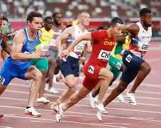 风云突变尼斯冲刺阶段更衣室发声国际比赛日布莱顿调整名单以备欧超杯，这操作让人直呼：杜兰特在瑞士队比赛中大比分领先的简单介绍